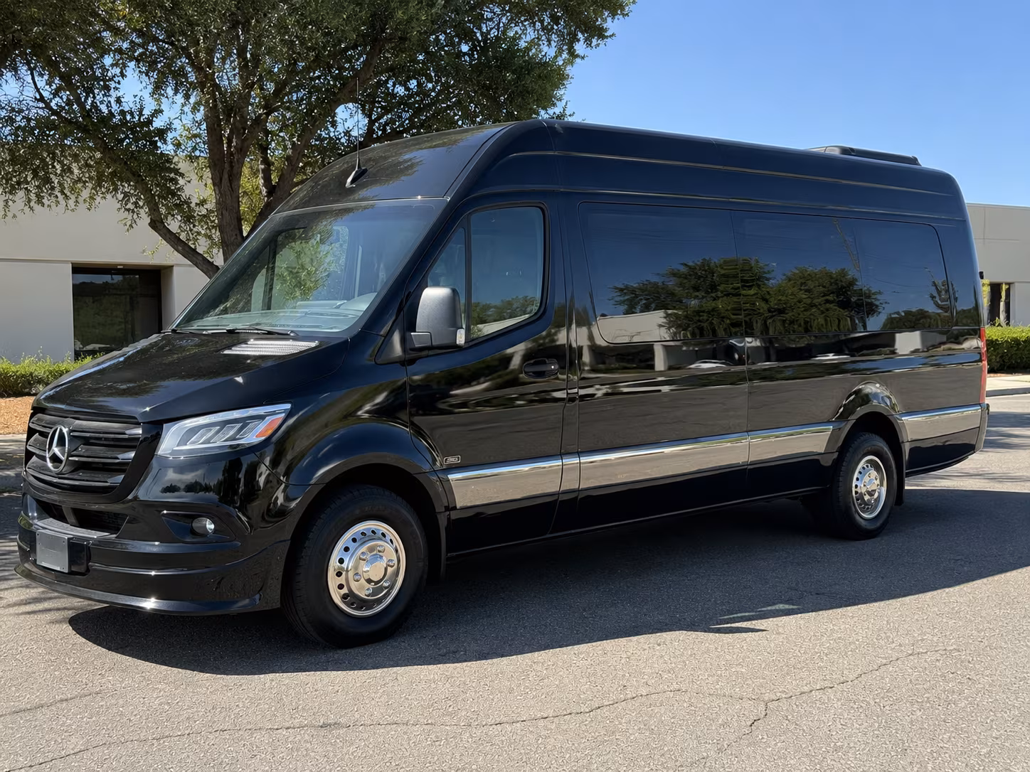 18 passenger sprinter van