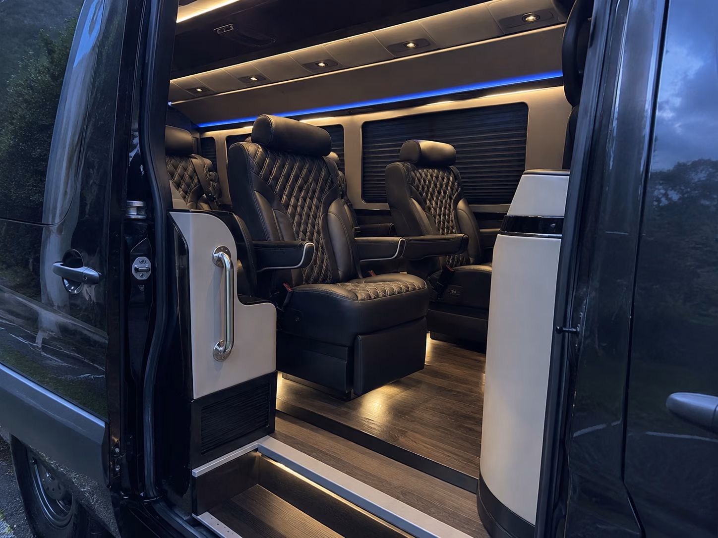 waco 8 passenger sprinter van inside