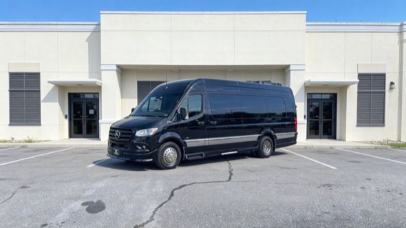 waco 15 passenger sprinter van